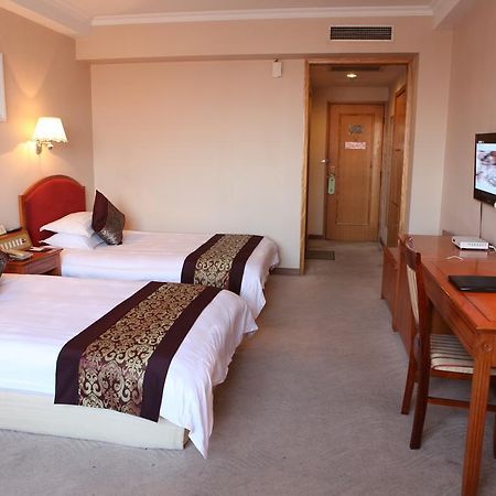 Tianhong Hotel Heze Exterior photo