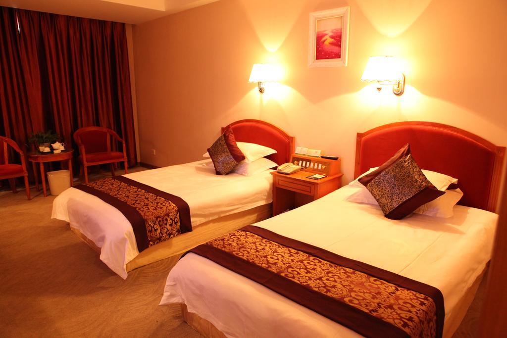 Tianhong Hotel Heze Room photo
