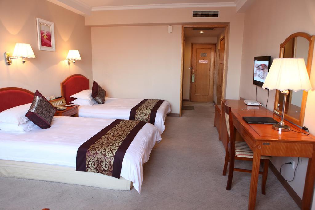 Tianhong Hotel Heze Exterior photo