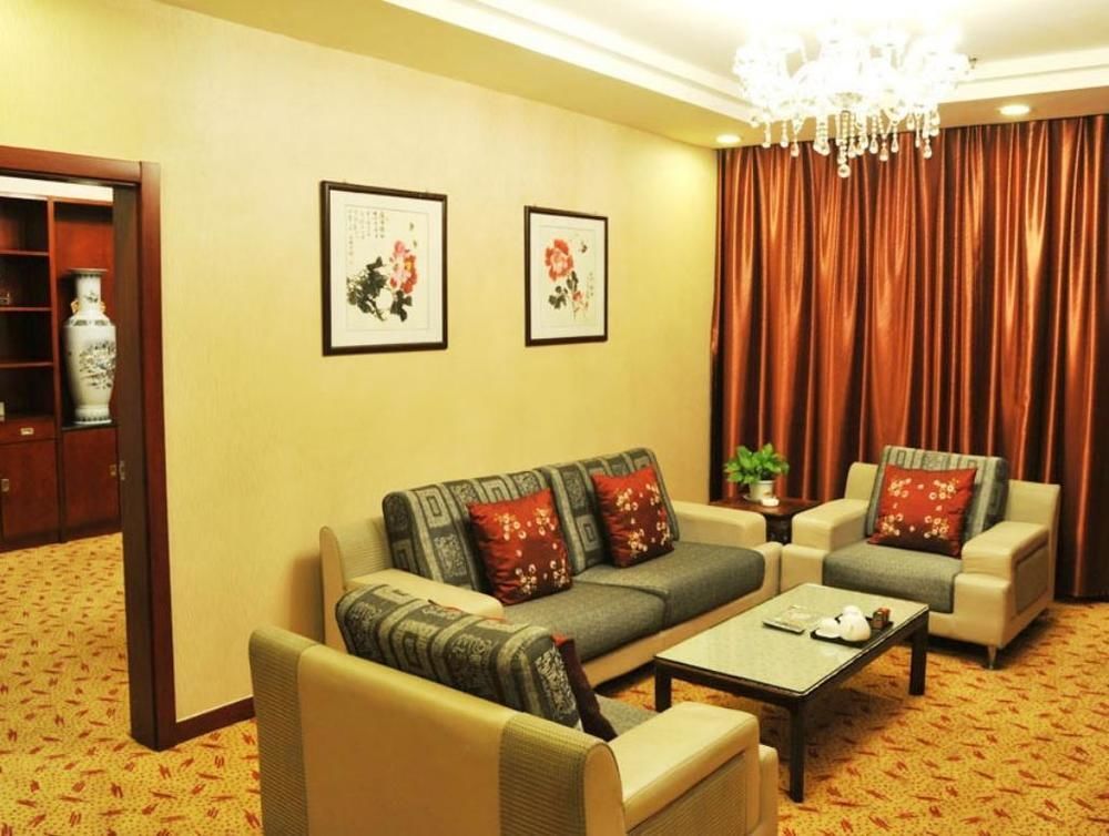 Tianhong Hotel Heze Exterior photo