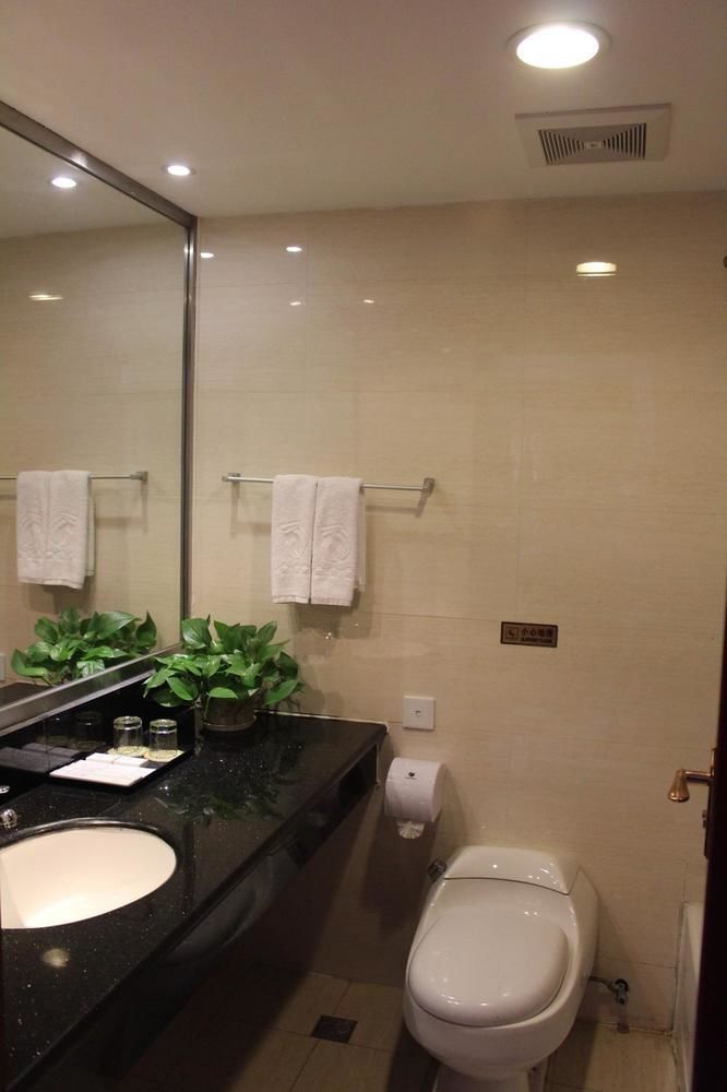 Tianhong Hotel Heze Exterior photo