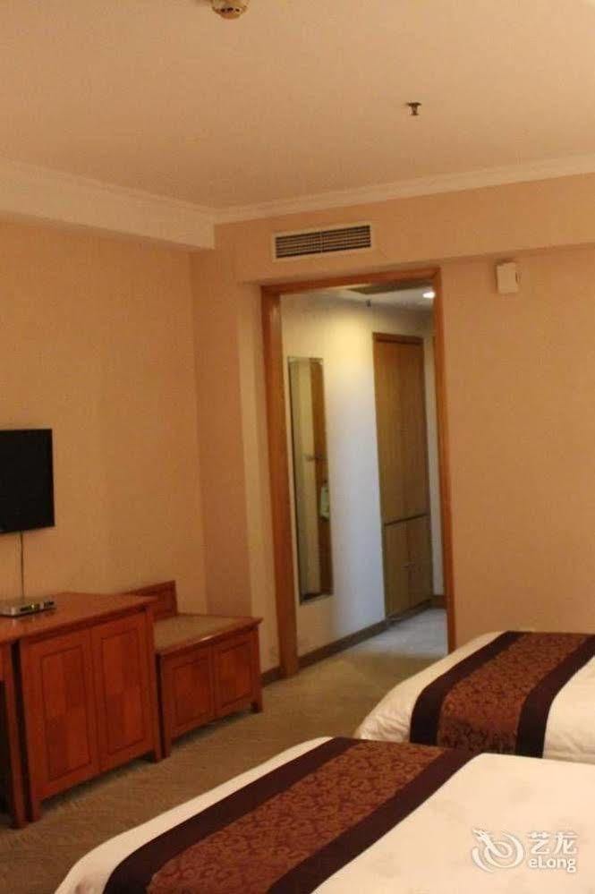 Tianhong Hotel Heze Exterior photo